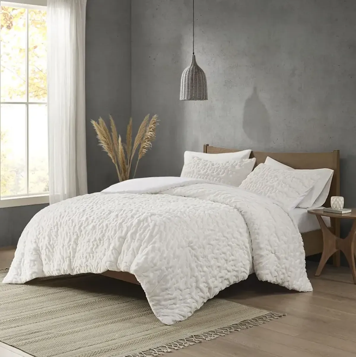 Madison Park Blair Ivory Ruched Fur Down Alternative Comforter Set