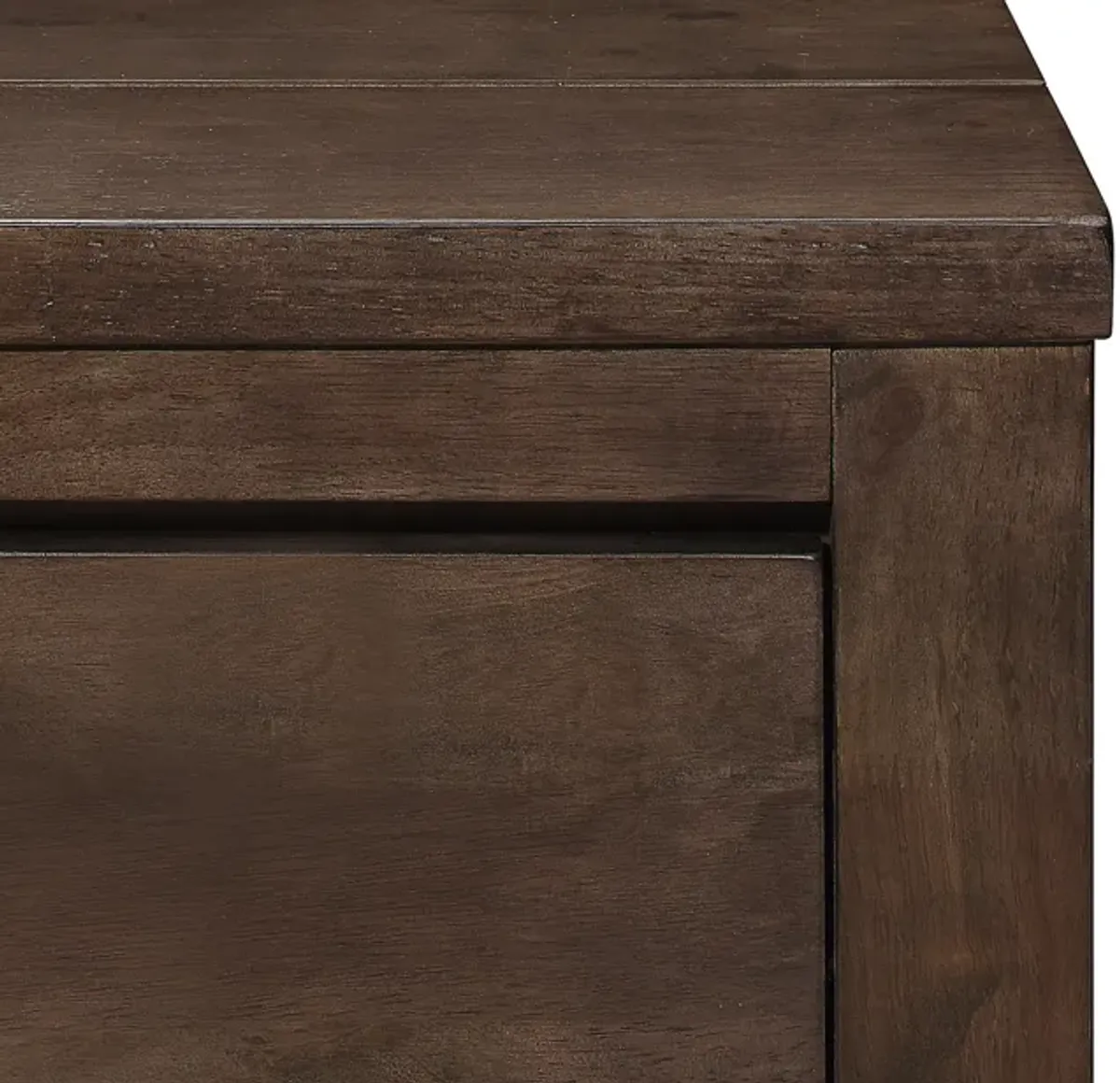 Ashton Hills 9-Drawer Dresser