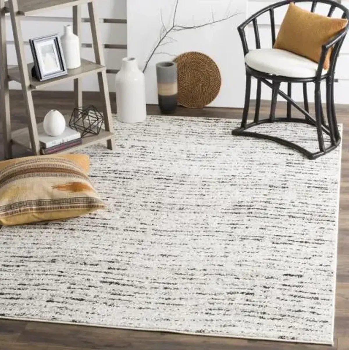 Adirondack Contemporary Ivory / Silver 6' X 9' Powerloomed Rug