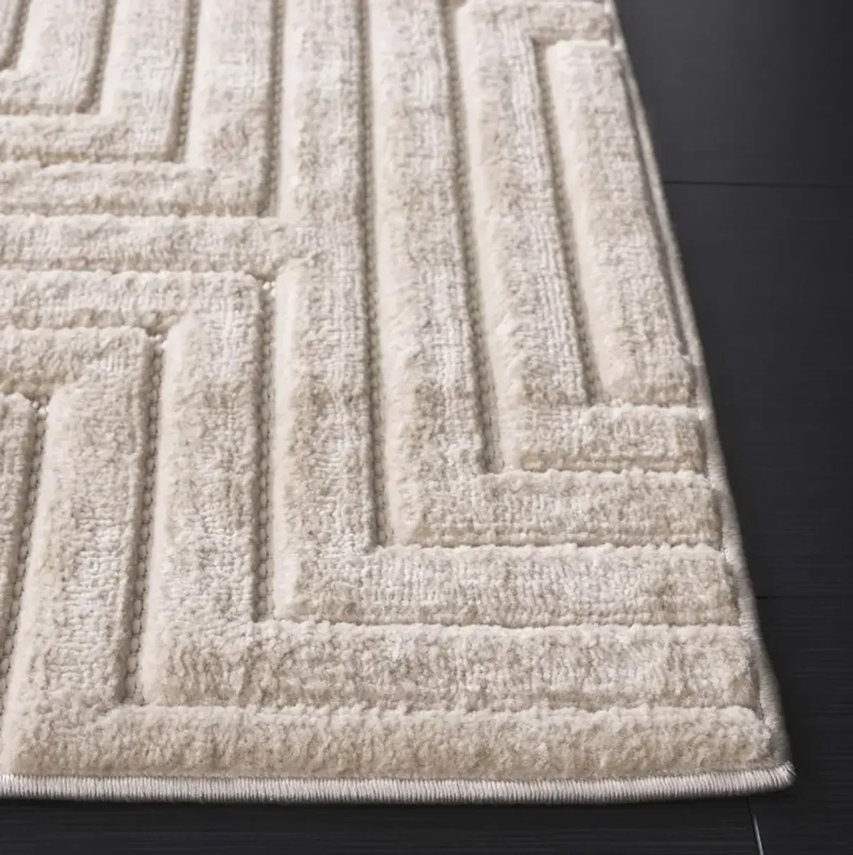 SELENA 662 BEIGE 2'-2' x 8' Runner Rug