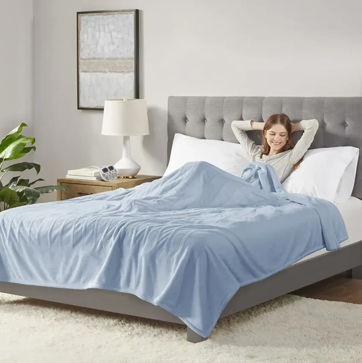 Serta Plush Heated Light Blue Blanket