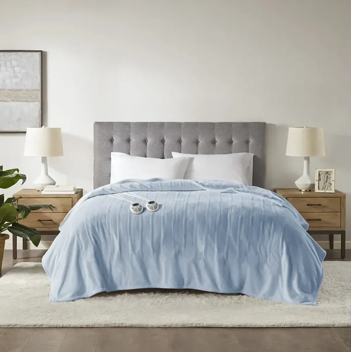 Serta Plush Heated Light Blue Blanket