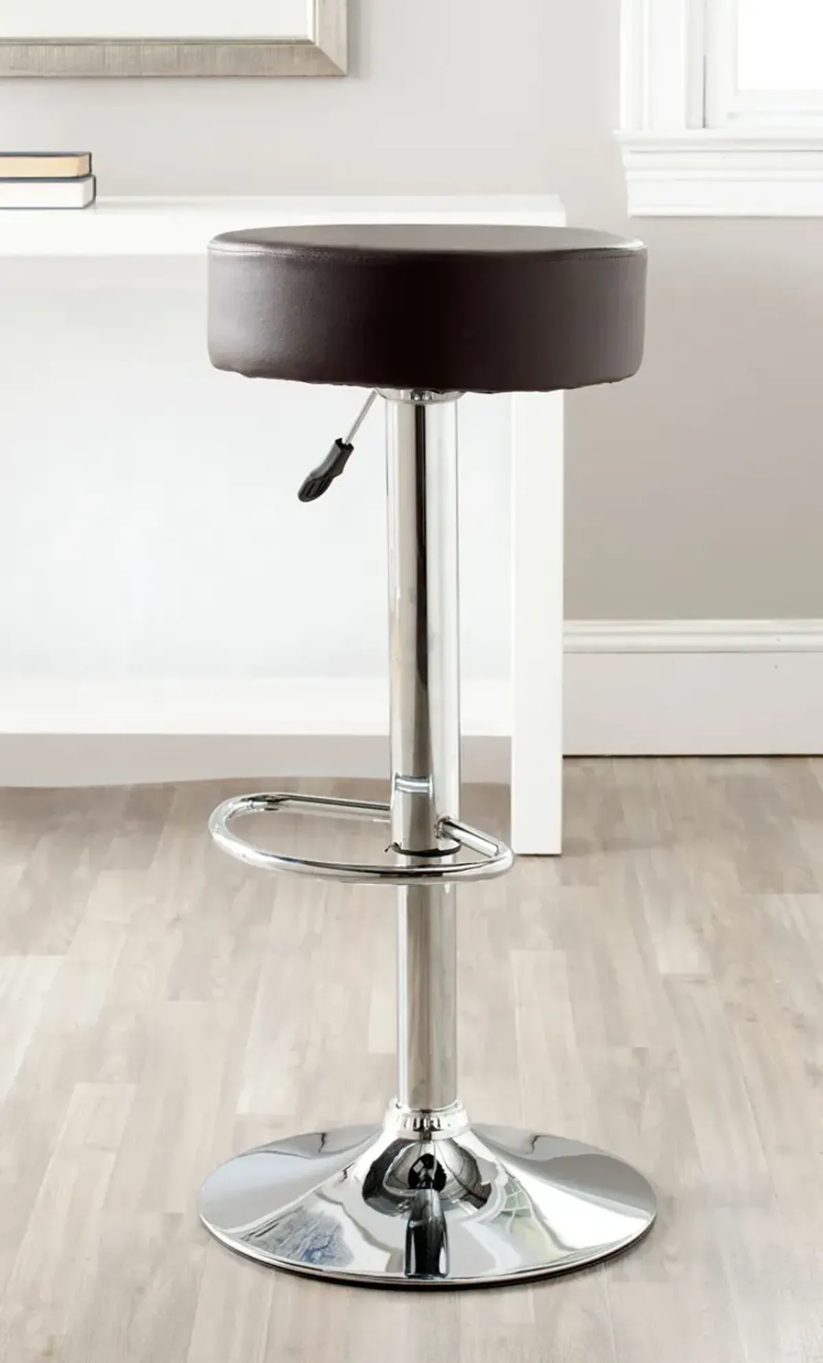 JUDE SWIVEL BAR STOOL