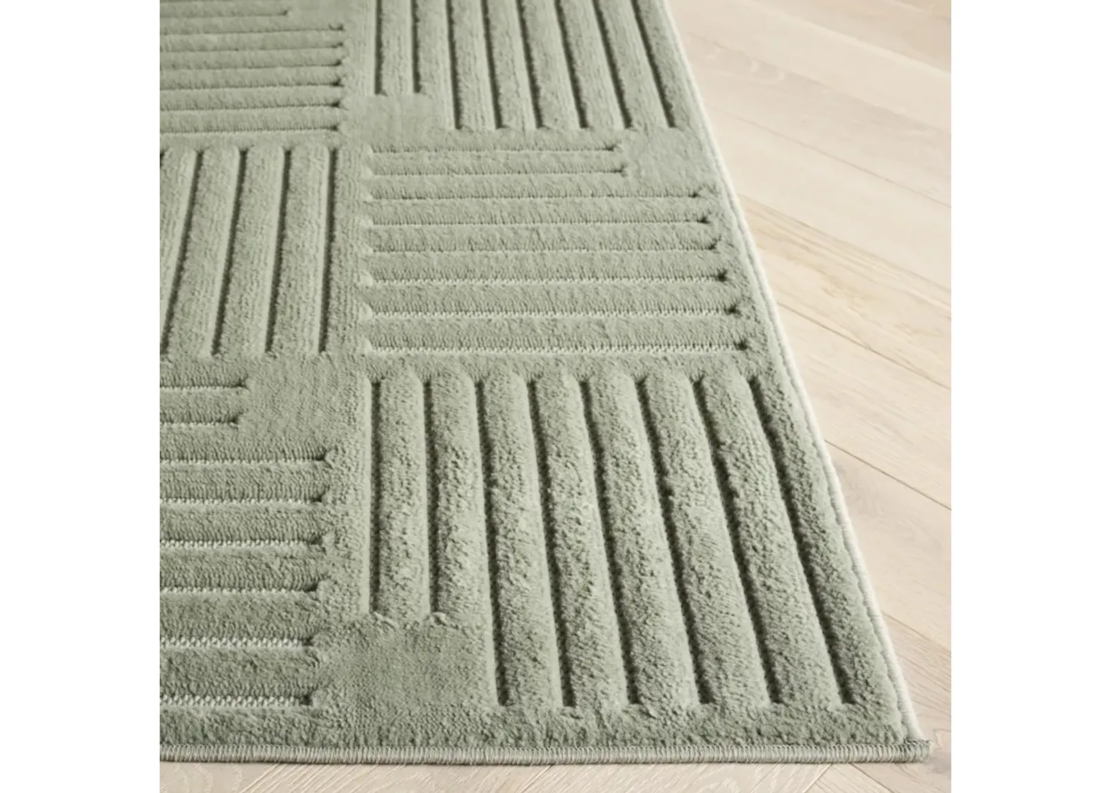 SELENA 678 GREEN 2'-2' x 8' Runner Rug