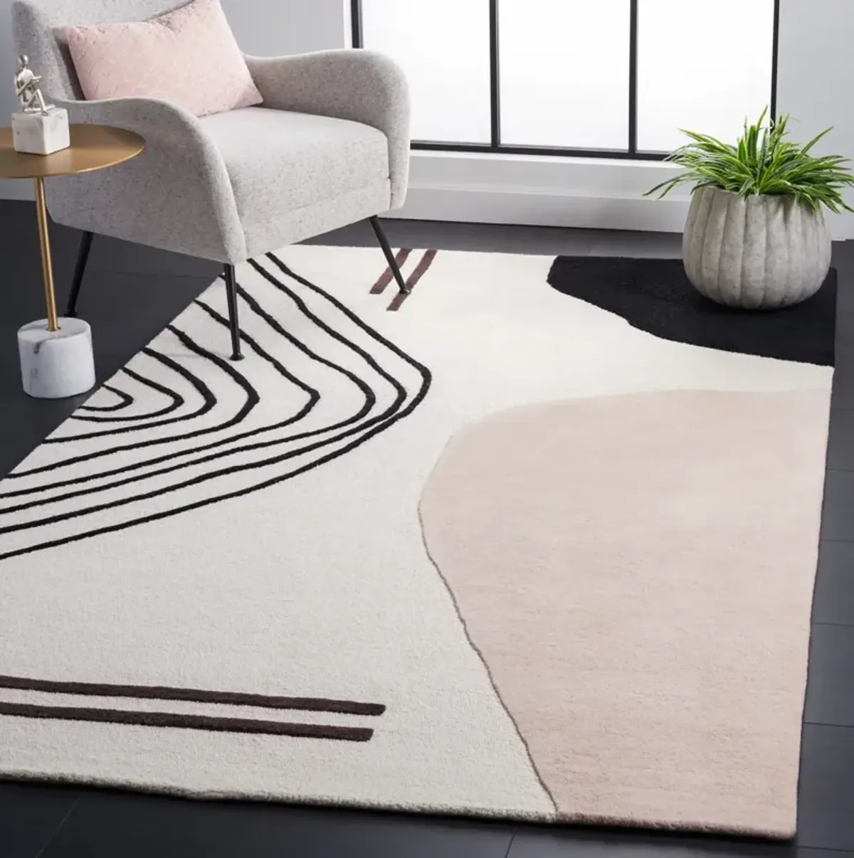 RODEO DRIVE 860 IVORY  2'-3' x 4'  Accent Rug