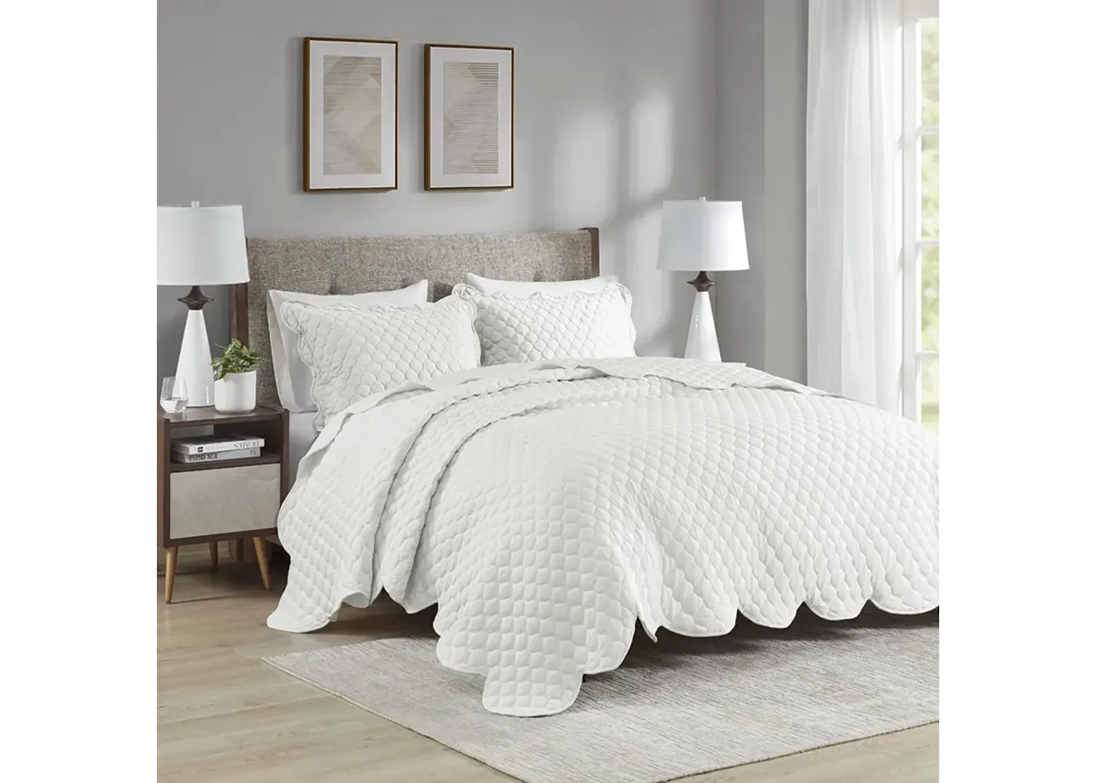 Madison Park Nala Ivory 3 Piece Scalloped Edge Crinkle Microfiber Quilt Set