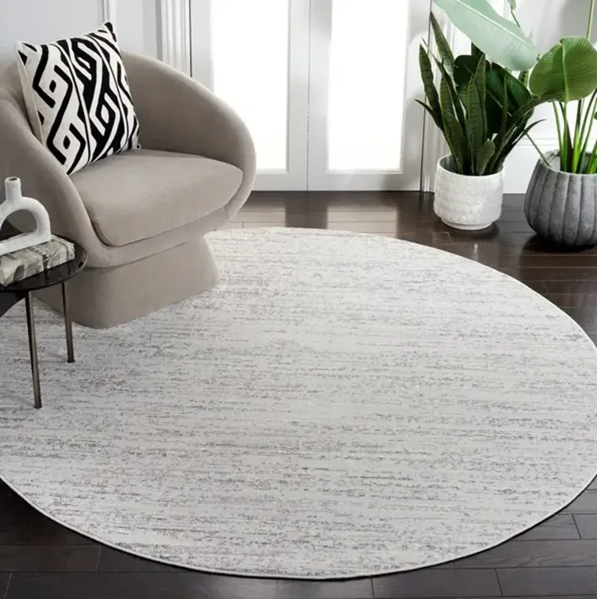 WHISPER 556 Grey  6'-7' X 6'-7' Round Round Rug