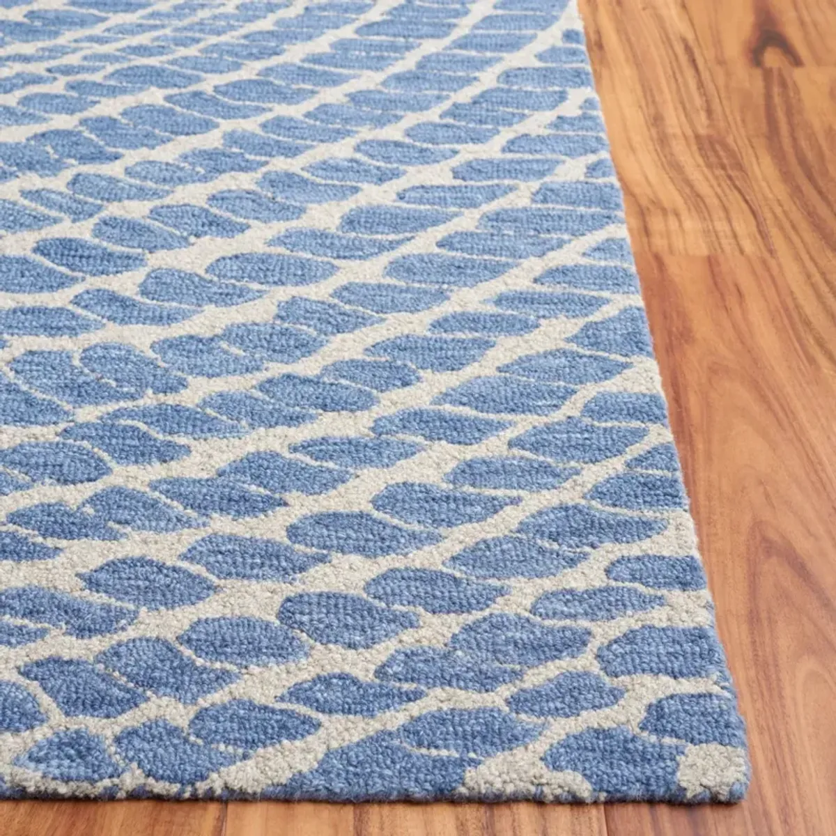 EBONY 652 BLUE  2'-3' x 9' Runner Rug