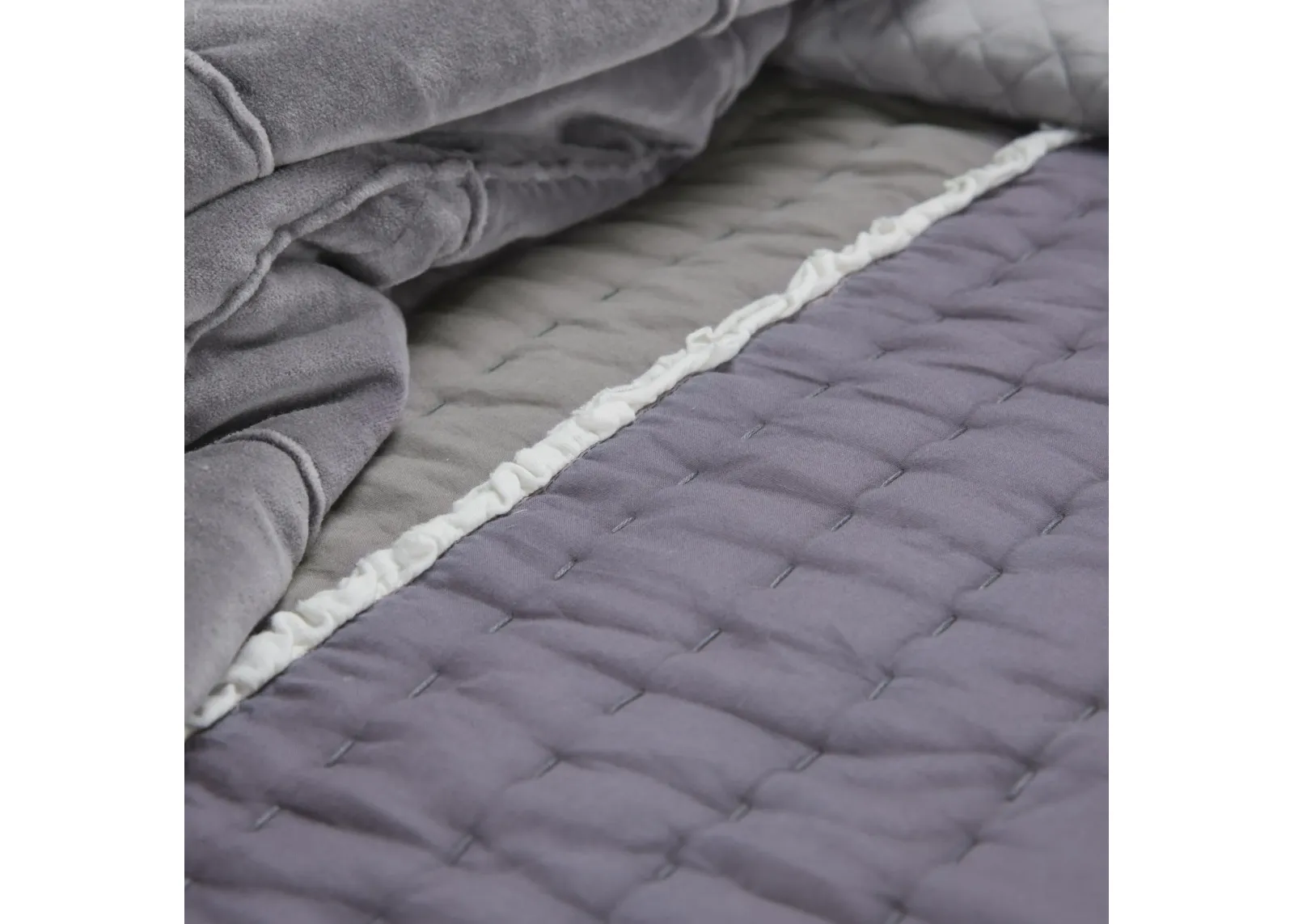 Olivia Grace Queen Stripe Lite Gray Quilt