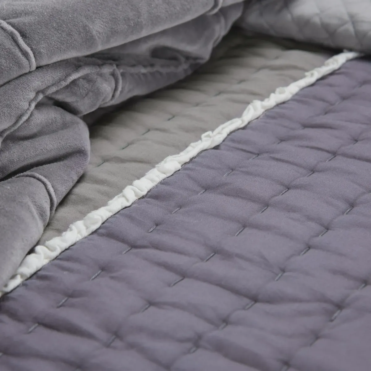 Olivia Grace Queen Stripe Lite Gray Quilt