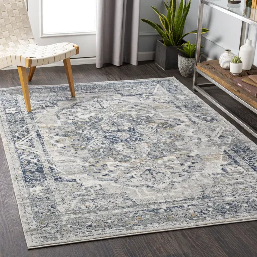 Jolie 6'7" x 9' Rug