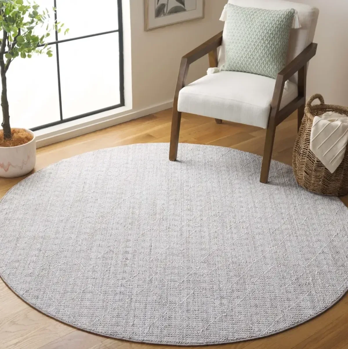 MSR1902 SERENITY BEIGE  6'-7' x 6'-7' Round Round Rug