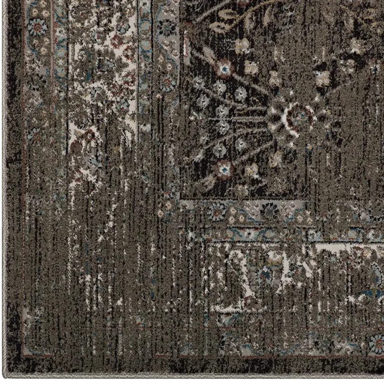 Berit Distressed Vintage Floral Lattice 5x8 Area Rug