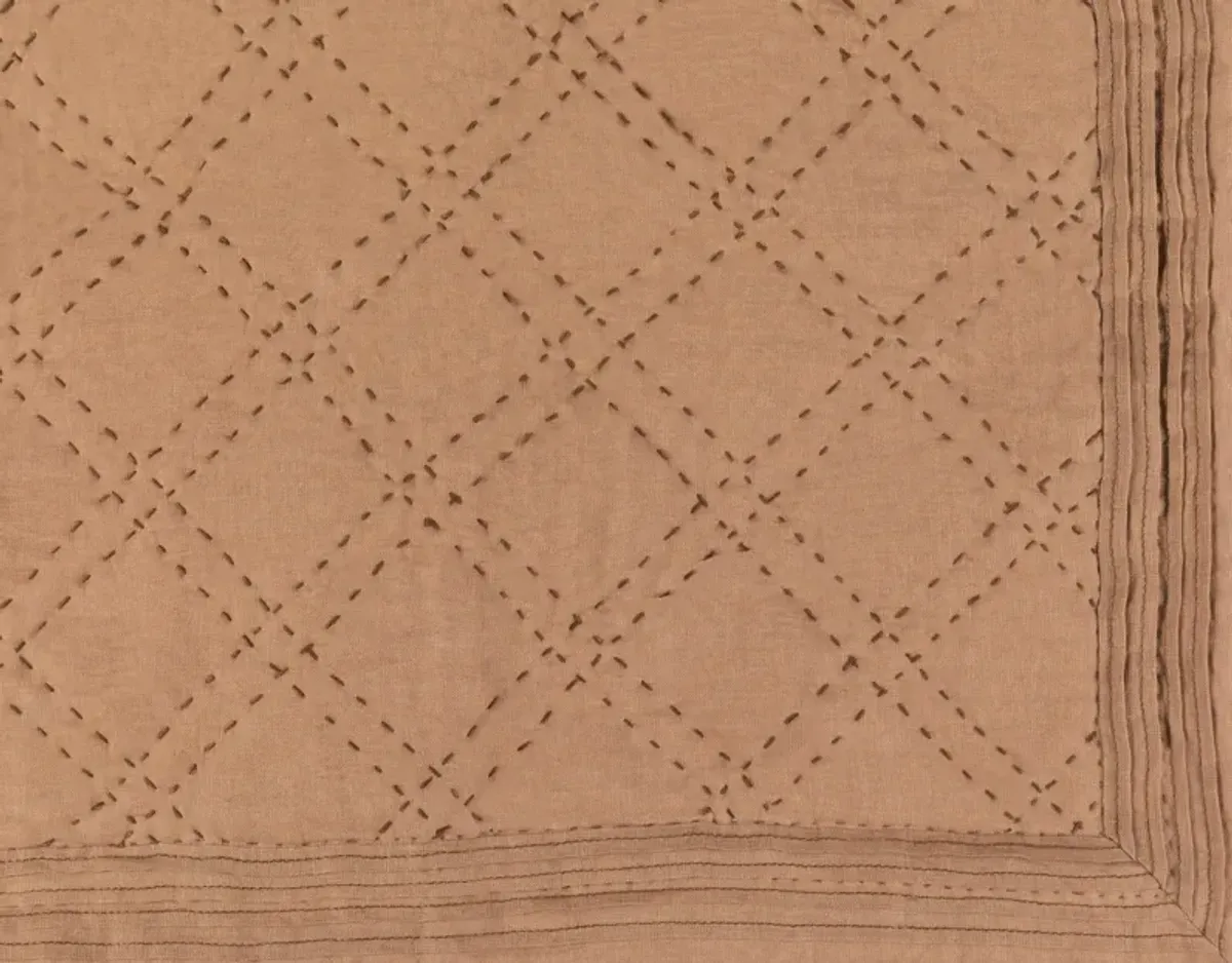 Kojo KOJO-2002 108"W x 92"L, 36"W x 20"L Quilt