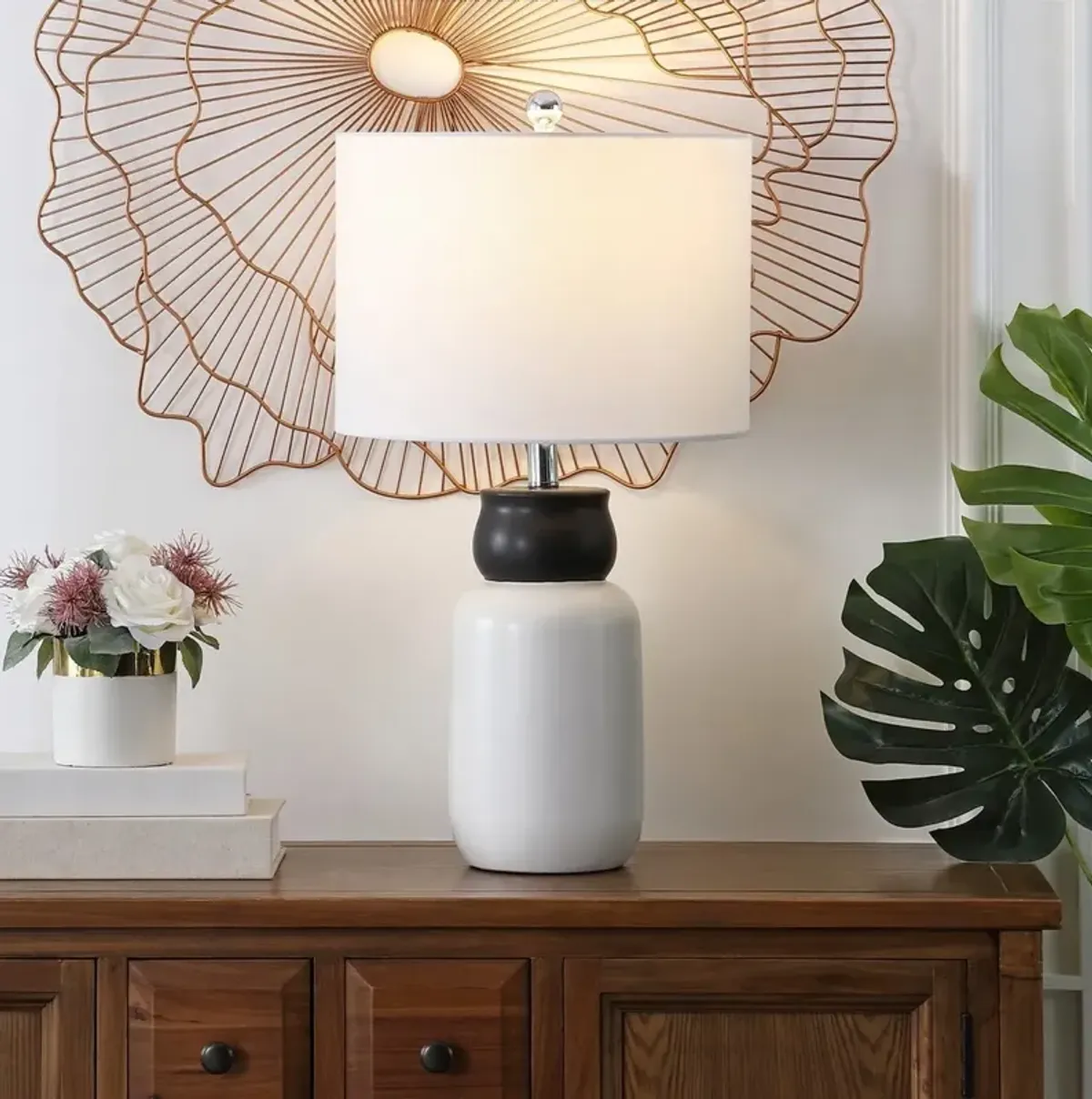 Ventrus Table Lamp