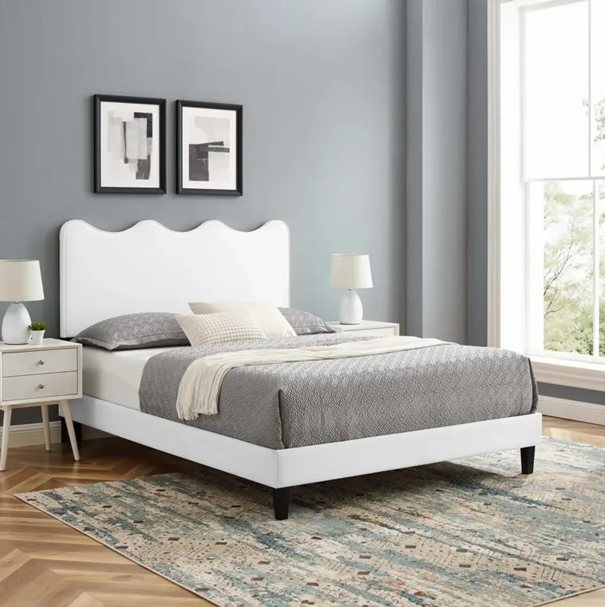 Current Performance Velvet Queen Platform Bed