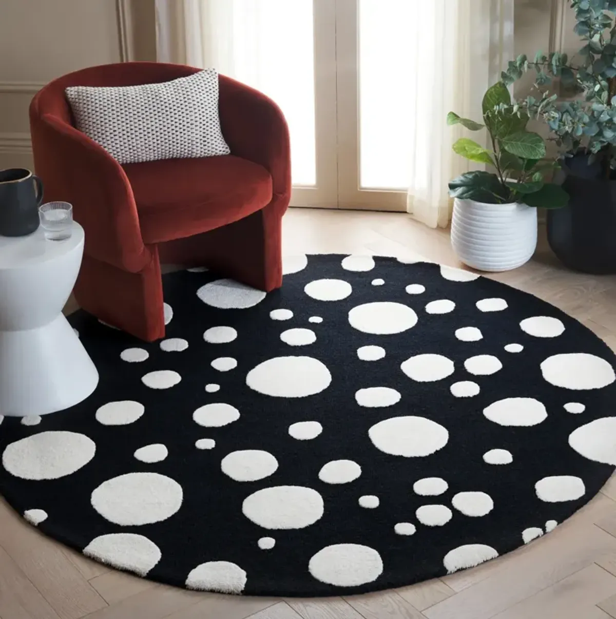 CAMBRIDGE 147 BLACK  6' x 6' Round Round Rug