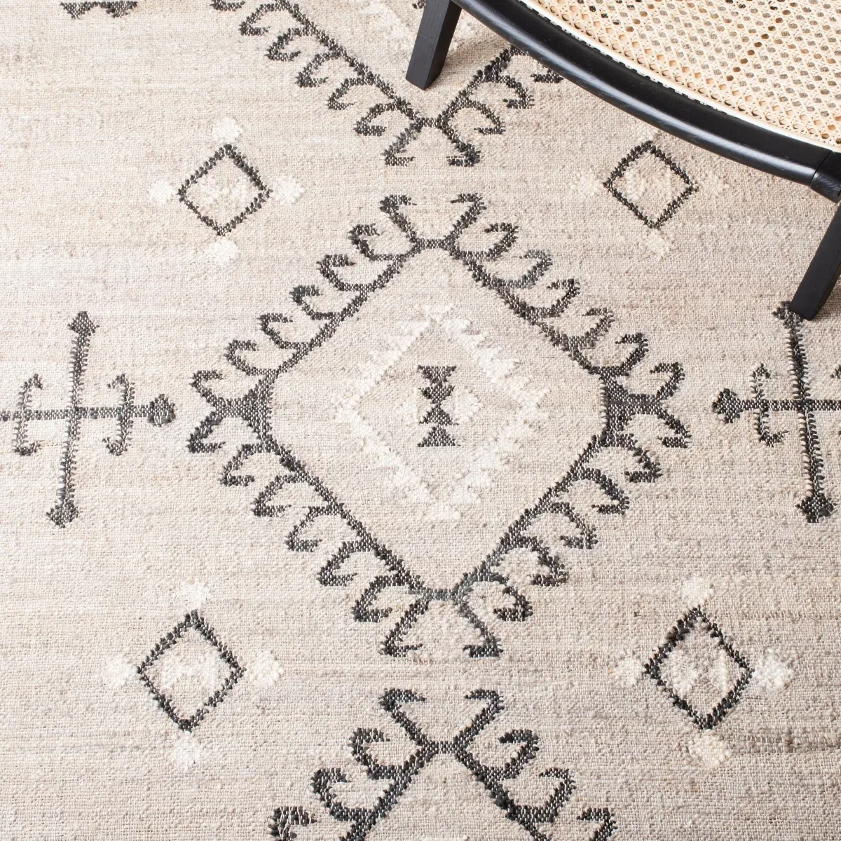 KILIM 762 GREY  2'-3' x 8' Runner Rug