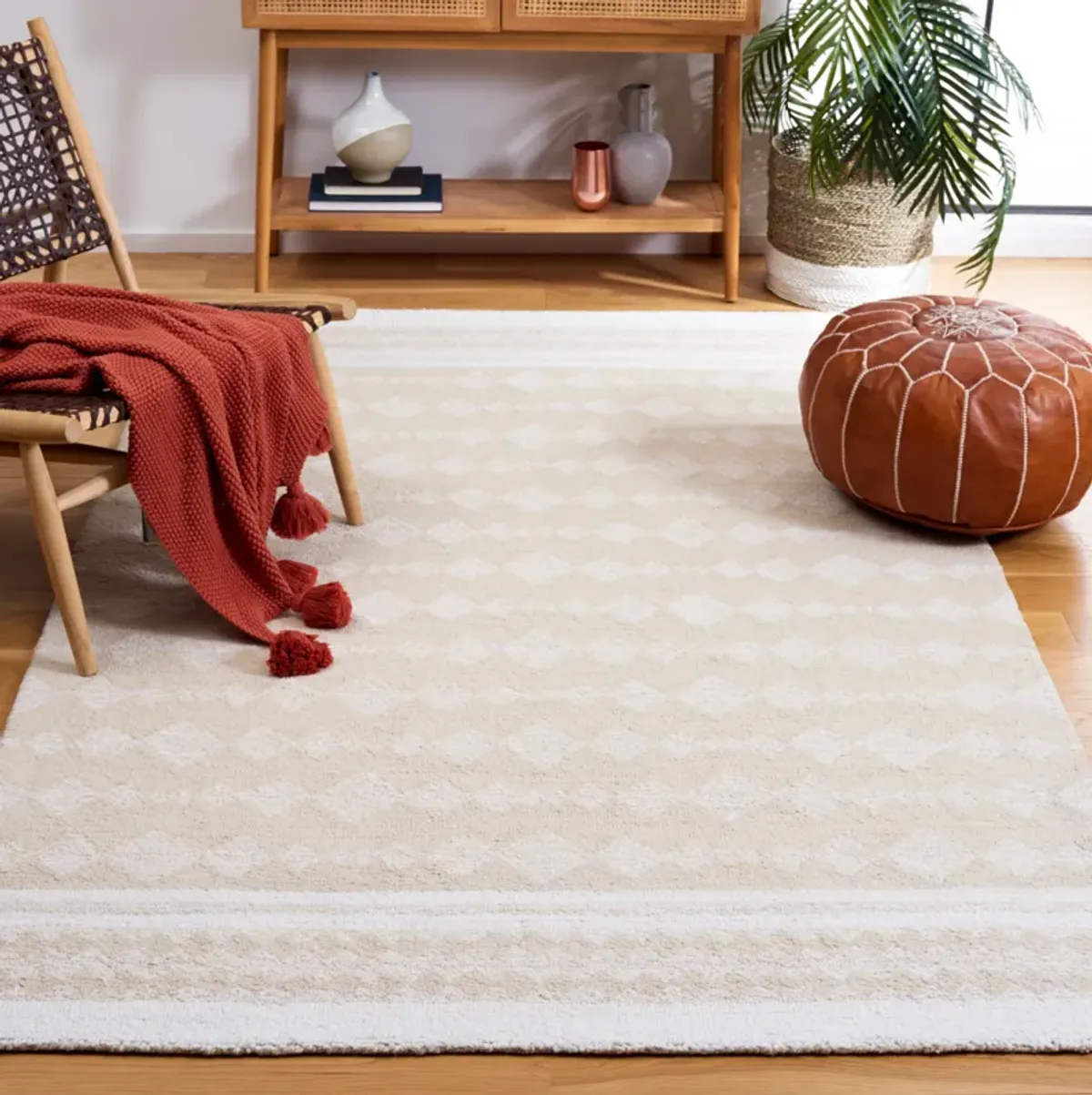CAPRI Hand Tufted 8' x 10' area rug