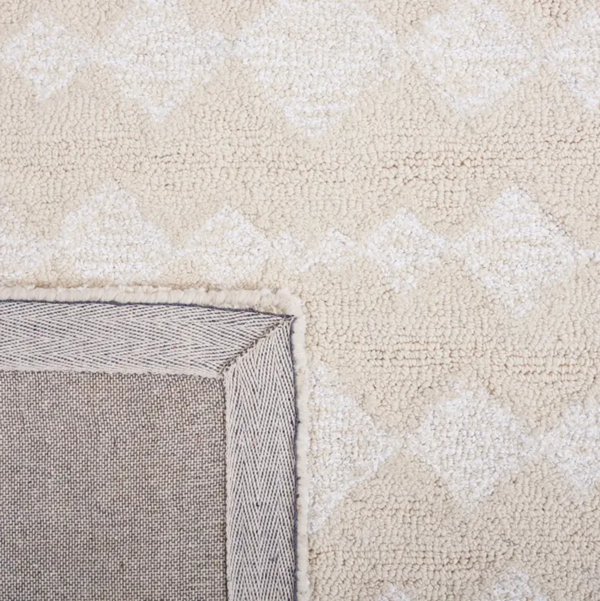 CAPRI Hand Tufted 8' x 10' area rug