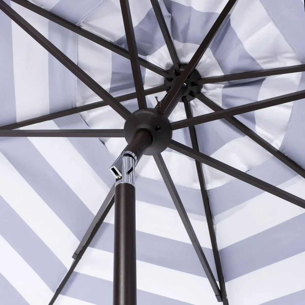 Vienna 11ft Rnd Crank Umbrella