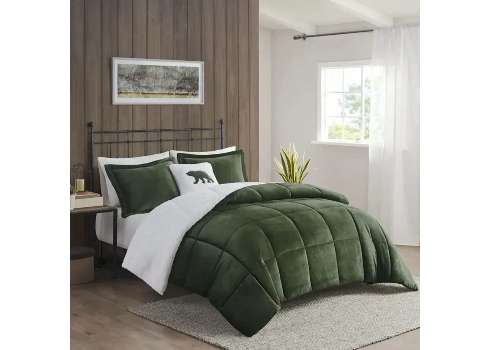 Woolrich Alton Green/Ivory Plush to Sherpa Down Alternative Comforter Set