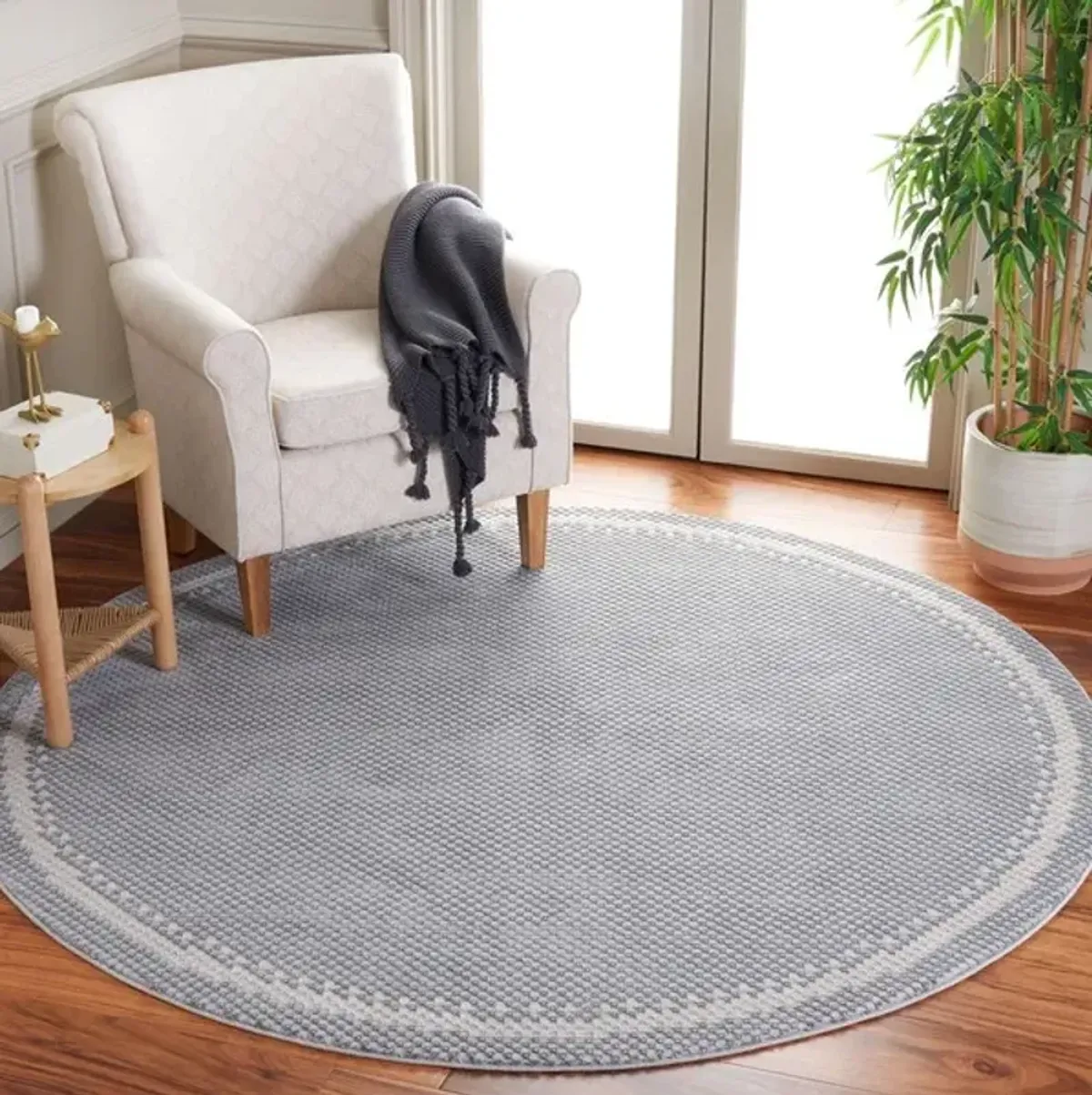 CONTINENTAL 118 6'-7' X 6'-7' Round Round Rug