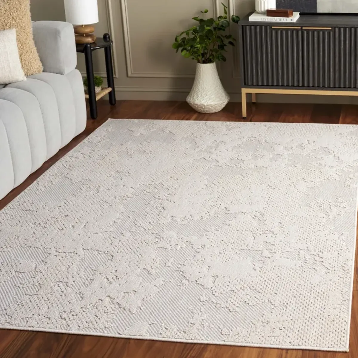 MILOS 116 IVORY 5'-3' x 7'-6' Medium Rectangle Rug