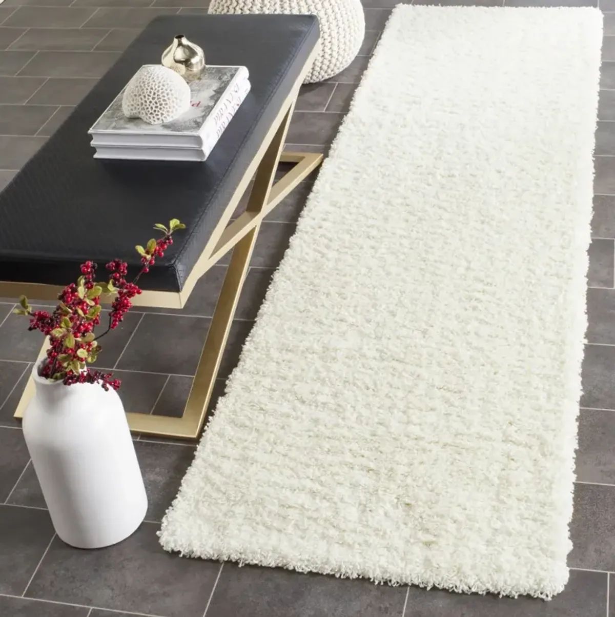 LAGUNA SHAG 303 IVORY 2'-3' x 6' Runner Rug