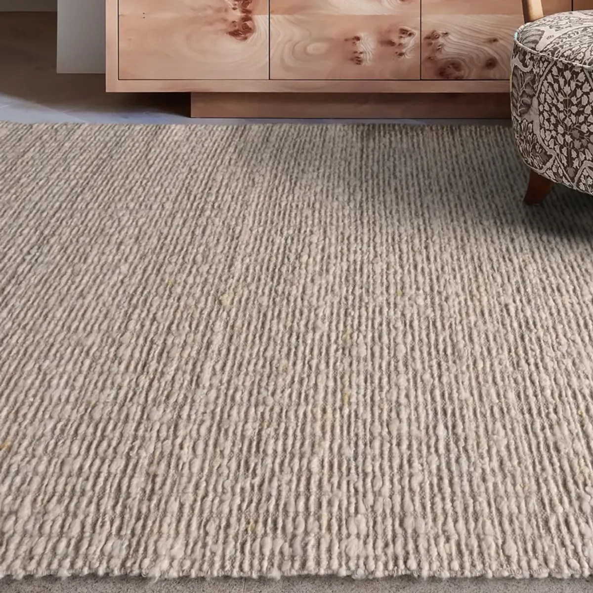 Lovelle Ivory Soft Wool 8 X 10 Rug