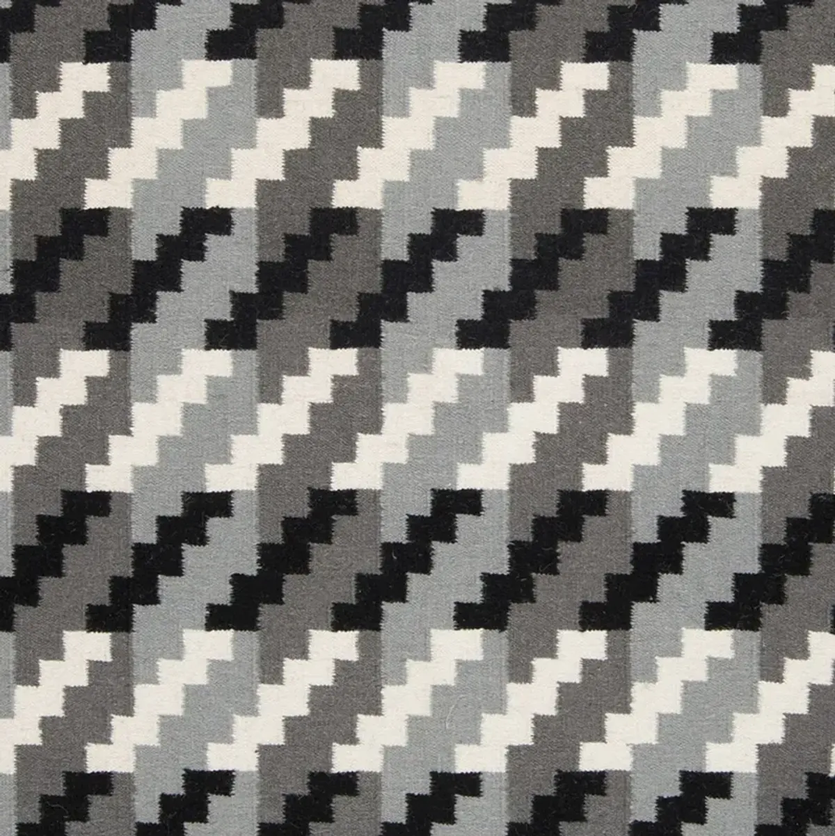 Frontier FT-133 2'6" x 8' Hand Made Rug