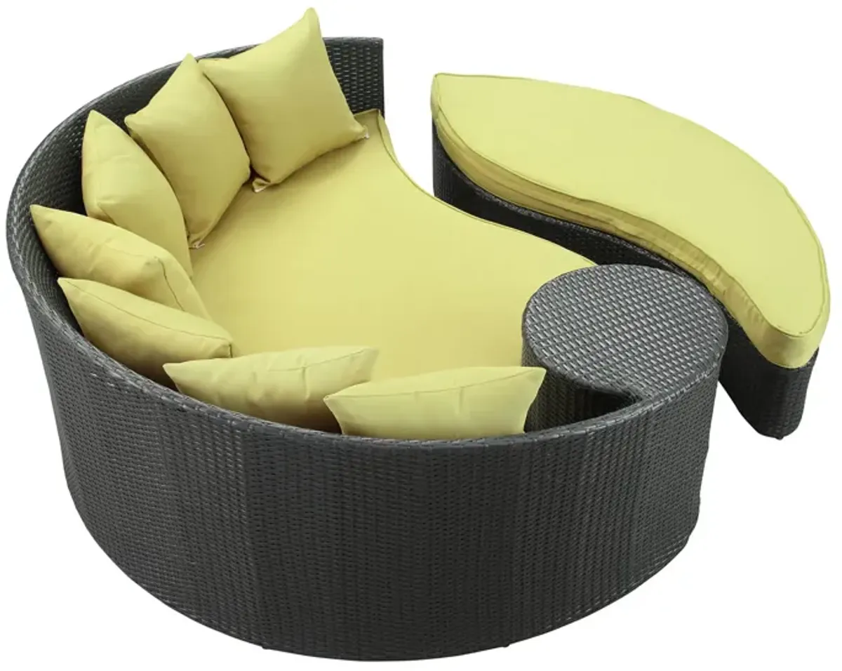 Taiji Outdoor Patio Wicker Daybed