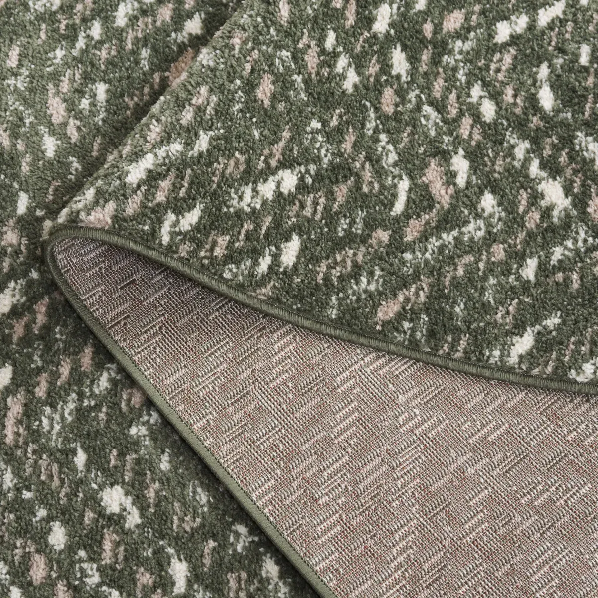 ADIRONDACK 104 DARK GREEN  2'-6' x 8' Runner Rug