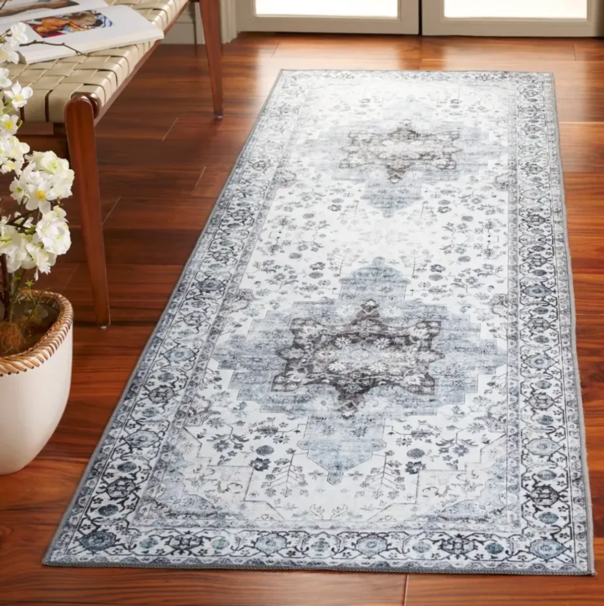 ARIZONA 123 IVORY  2'-6' x 8' Runner Rug