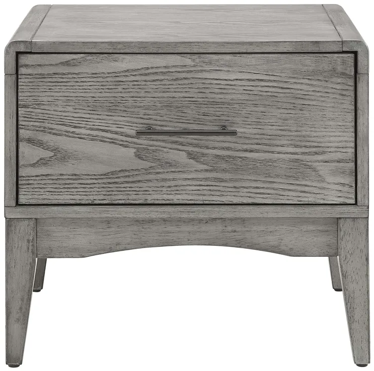 Georgia Wood 	Nightstand