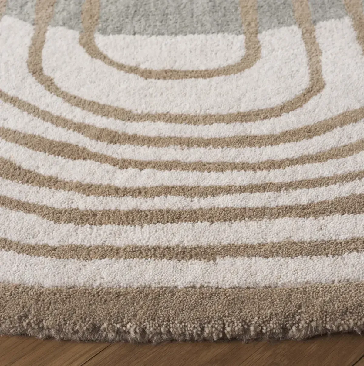 RODEO DRIVE Hand Tufted 6' x 6' Round area rug