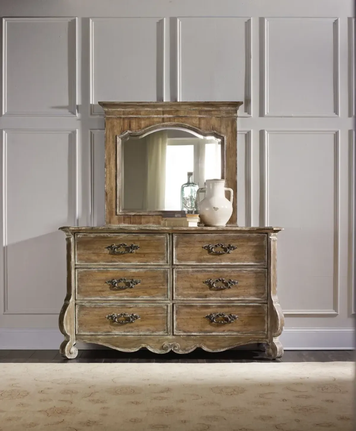 Chatelet Dresser