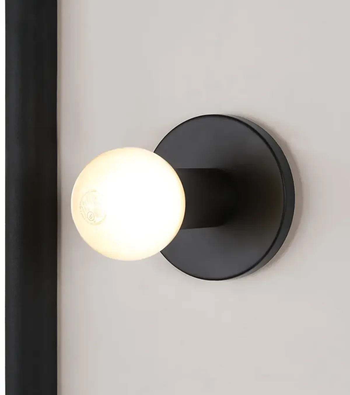 Thessa Wall Sconce