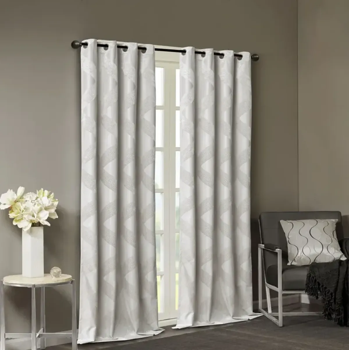 SunSmart Bentley Ivory Ogee Knitted Jacquard Total Blackout Curtain Panel