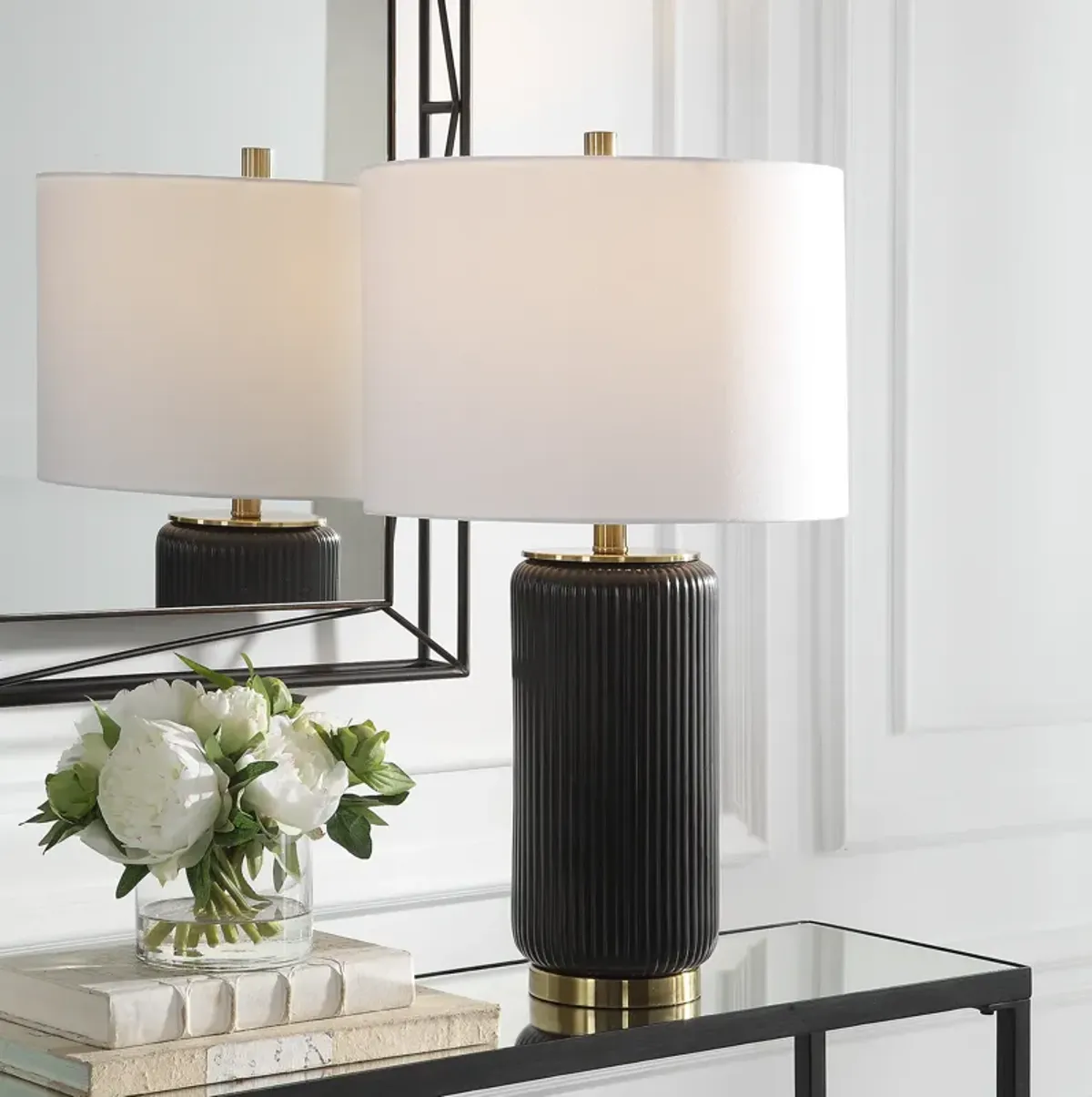 Dospanos Table Lamp