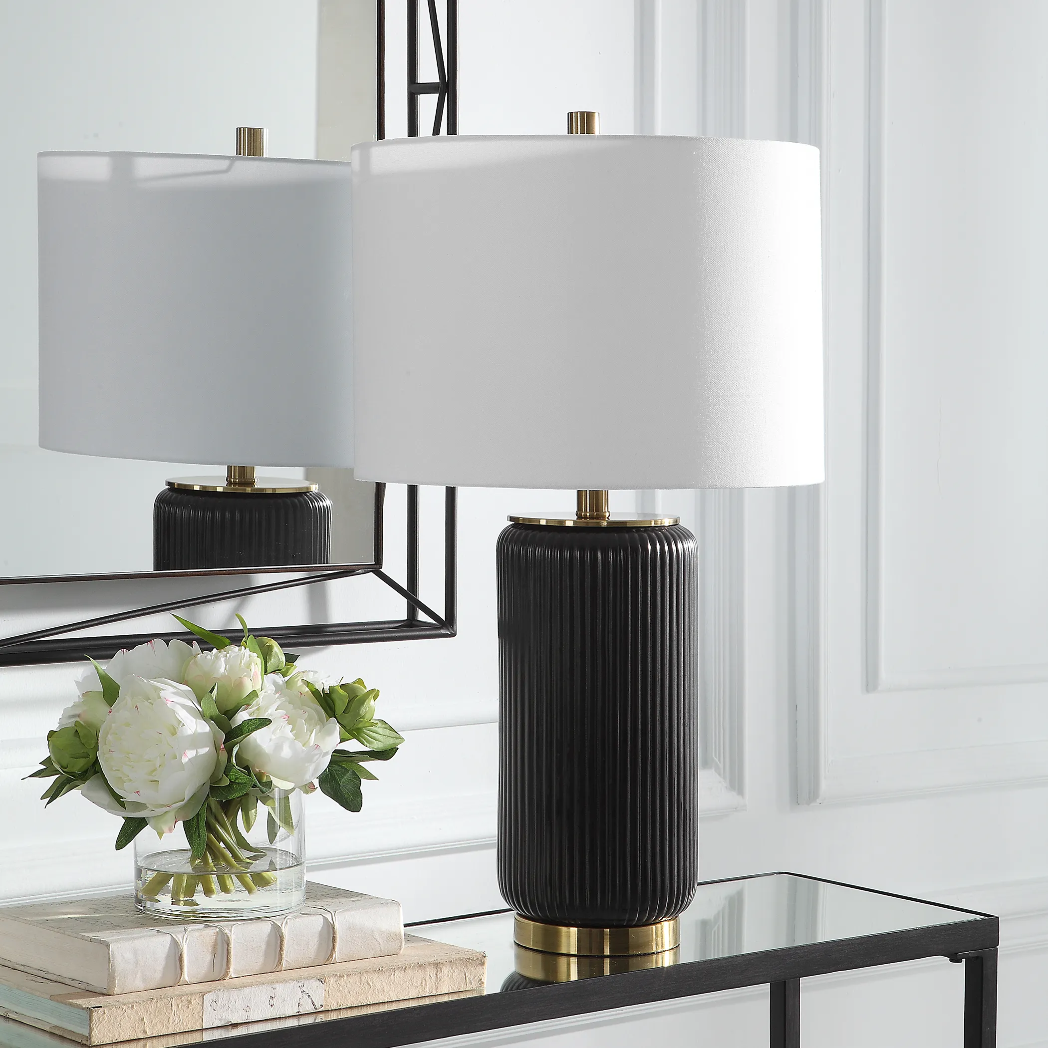 Dospanos Table Lamp