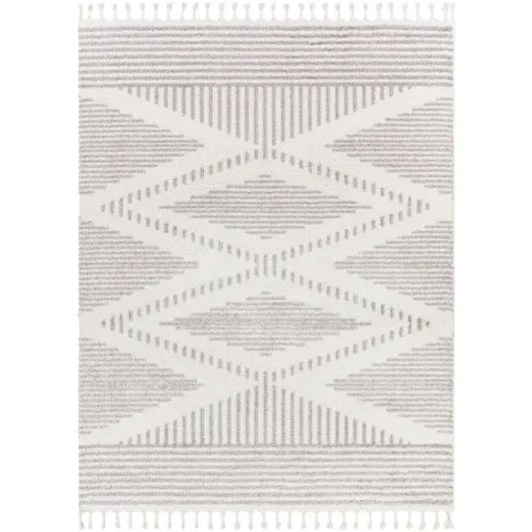 Alhambra 6'7" x 9' Rug