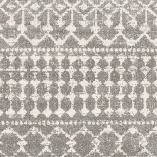 Chester 5'3" x 7'3" Rug
