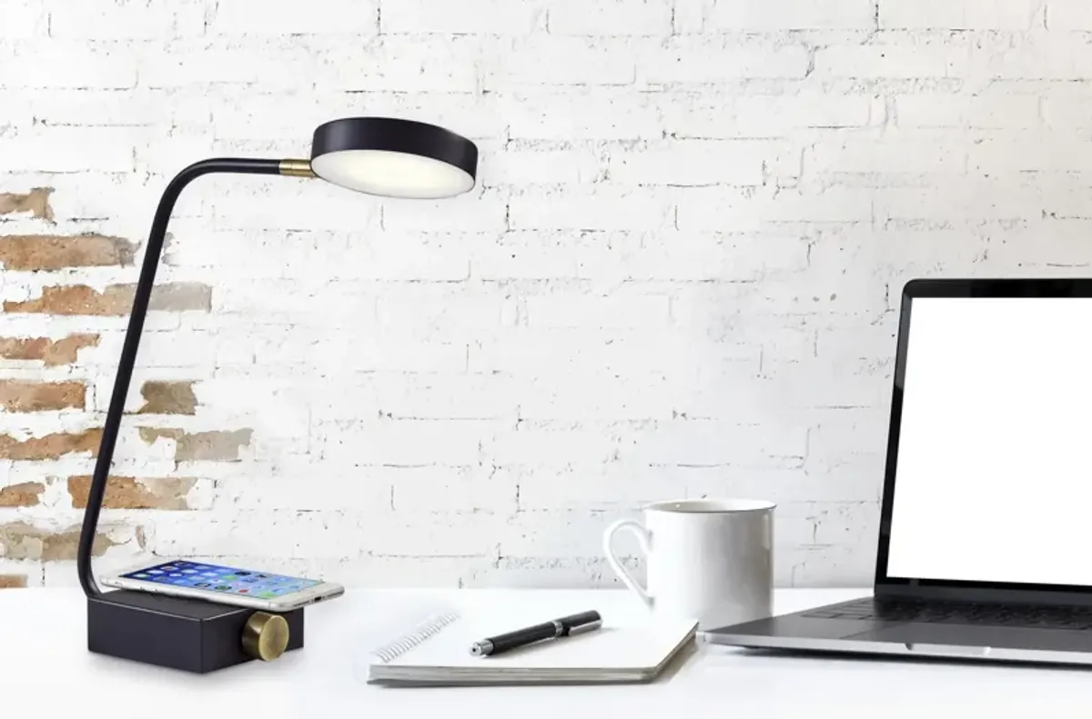 Conrad LED AdessoCharge Desk Lamp