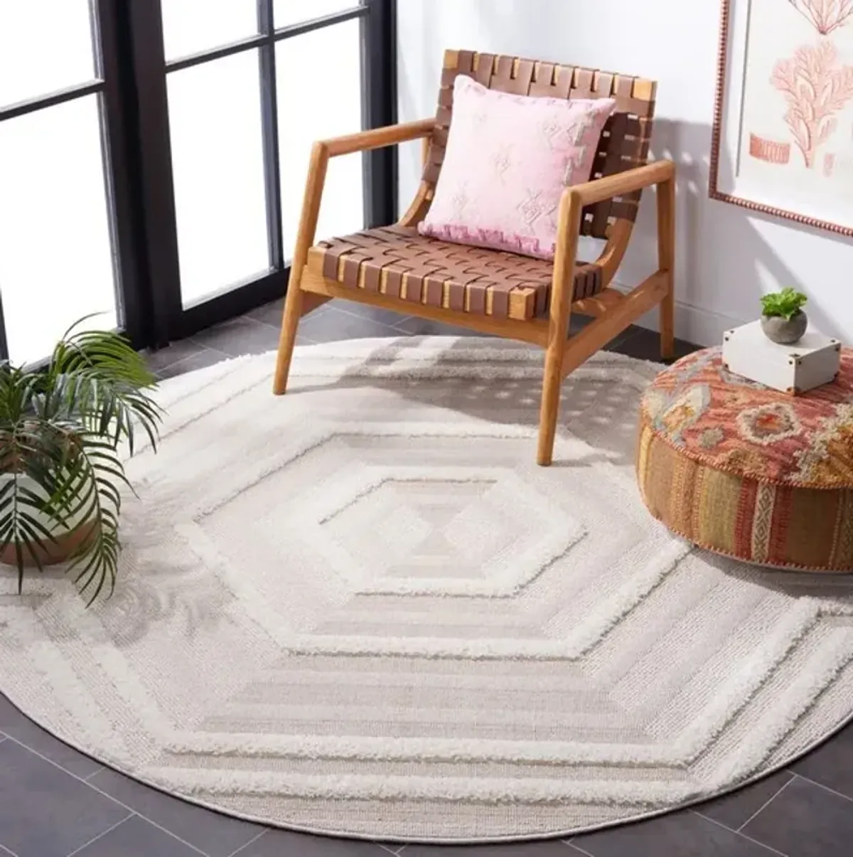 TRENDS 114 Beige 3' X 3' Round Round Rug