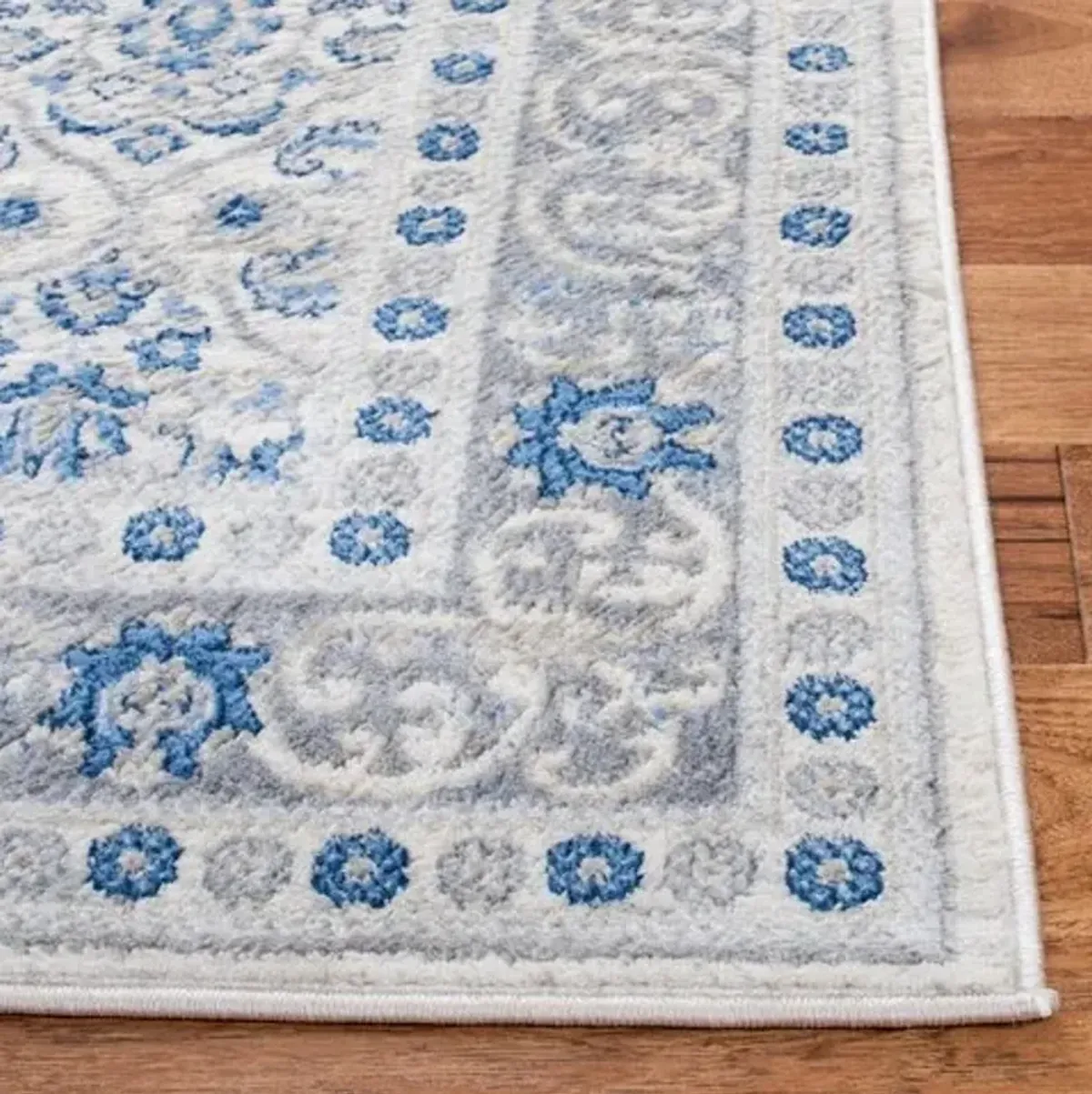 Brentwood 870 Ivory / Blue 4' X 6' Small Rectangle Powerloomed Rug