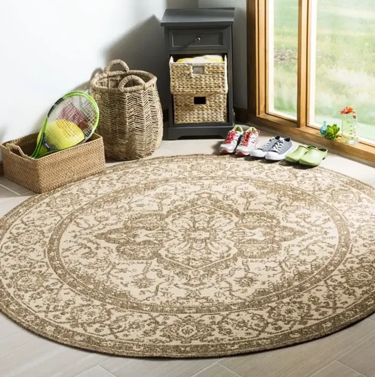 LINDEN 137 Collection LND137C-4R Cream / Beige 4' X 4' Round