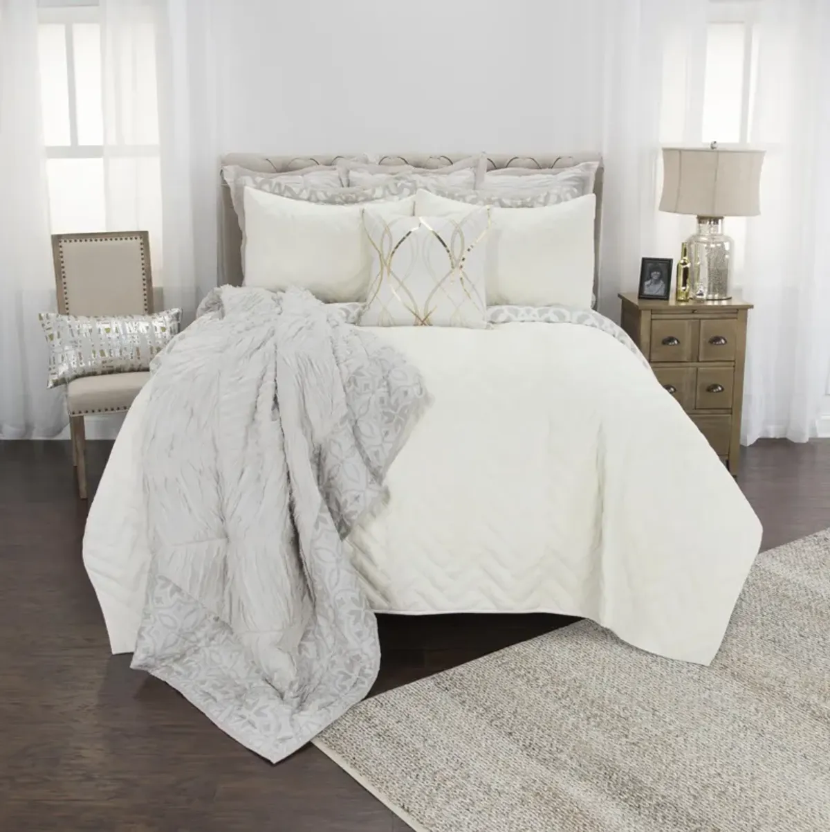 DOH Riviera White Solid WhiteStandard Sham