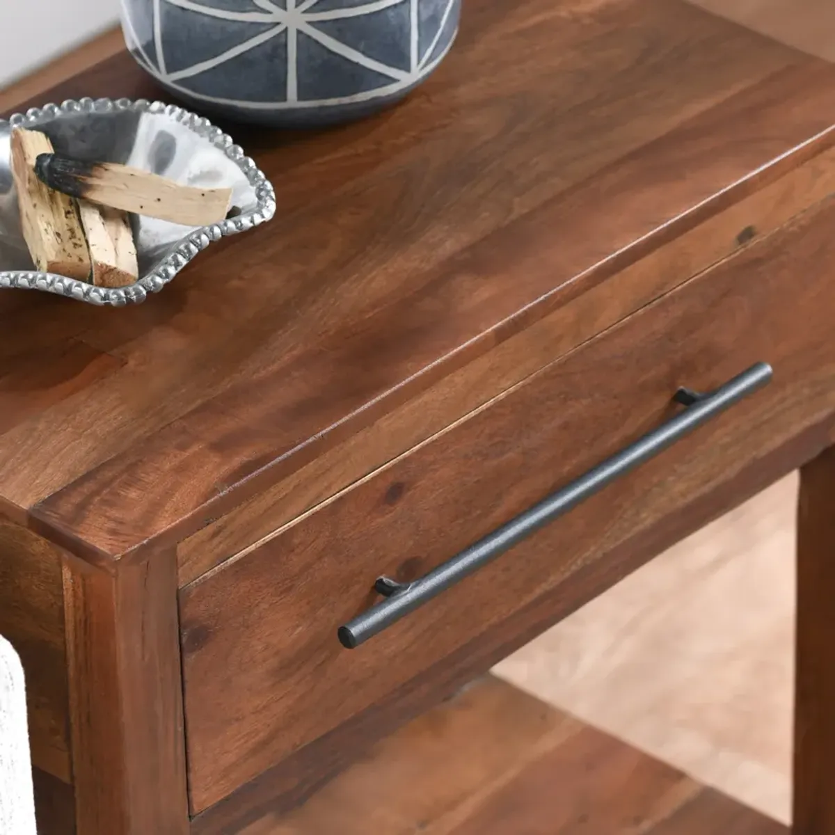 Wren One-Drawer End Table in Natural Brown 