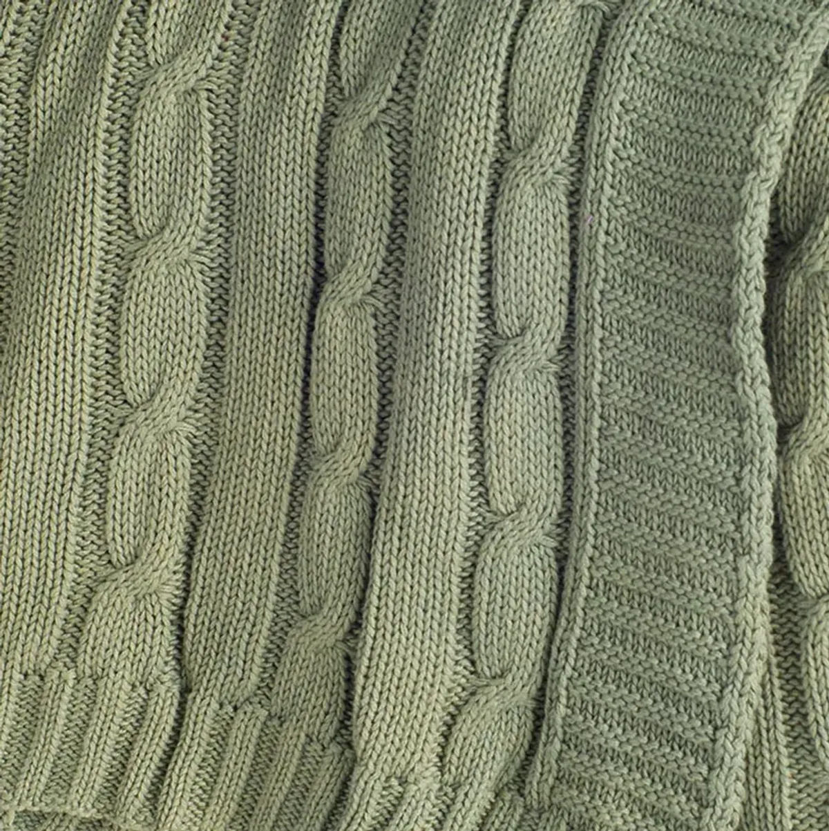 Cable Knit Moss Green Throw